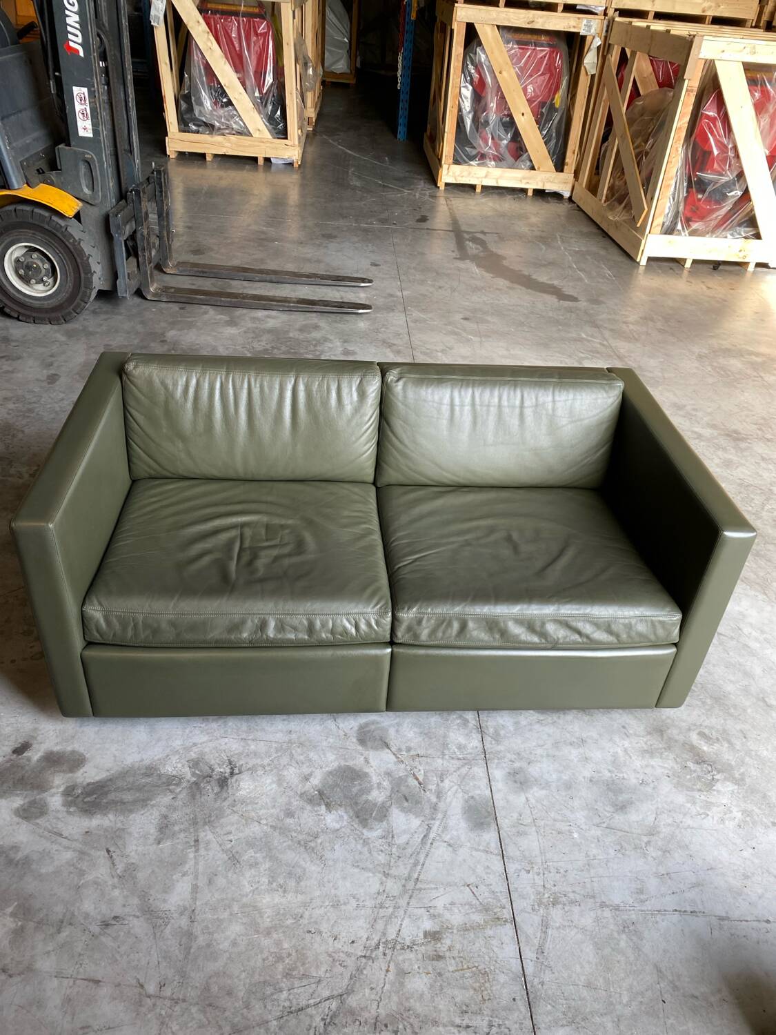 Pfister sofa for Knoll in khaki leather