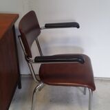 Teacher's desk
