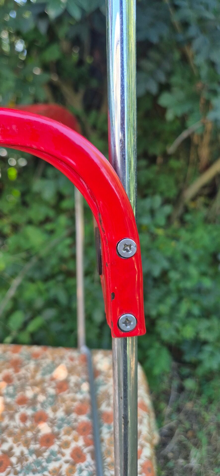 Omstak chair by Rodney Kinsman, vintage red metal.