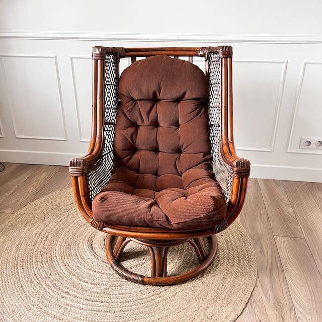 Vintage rattan swivel chair