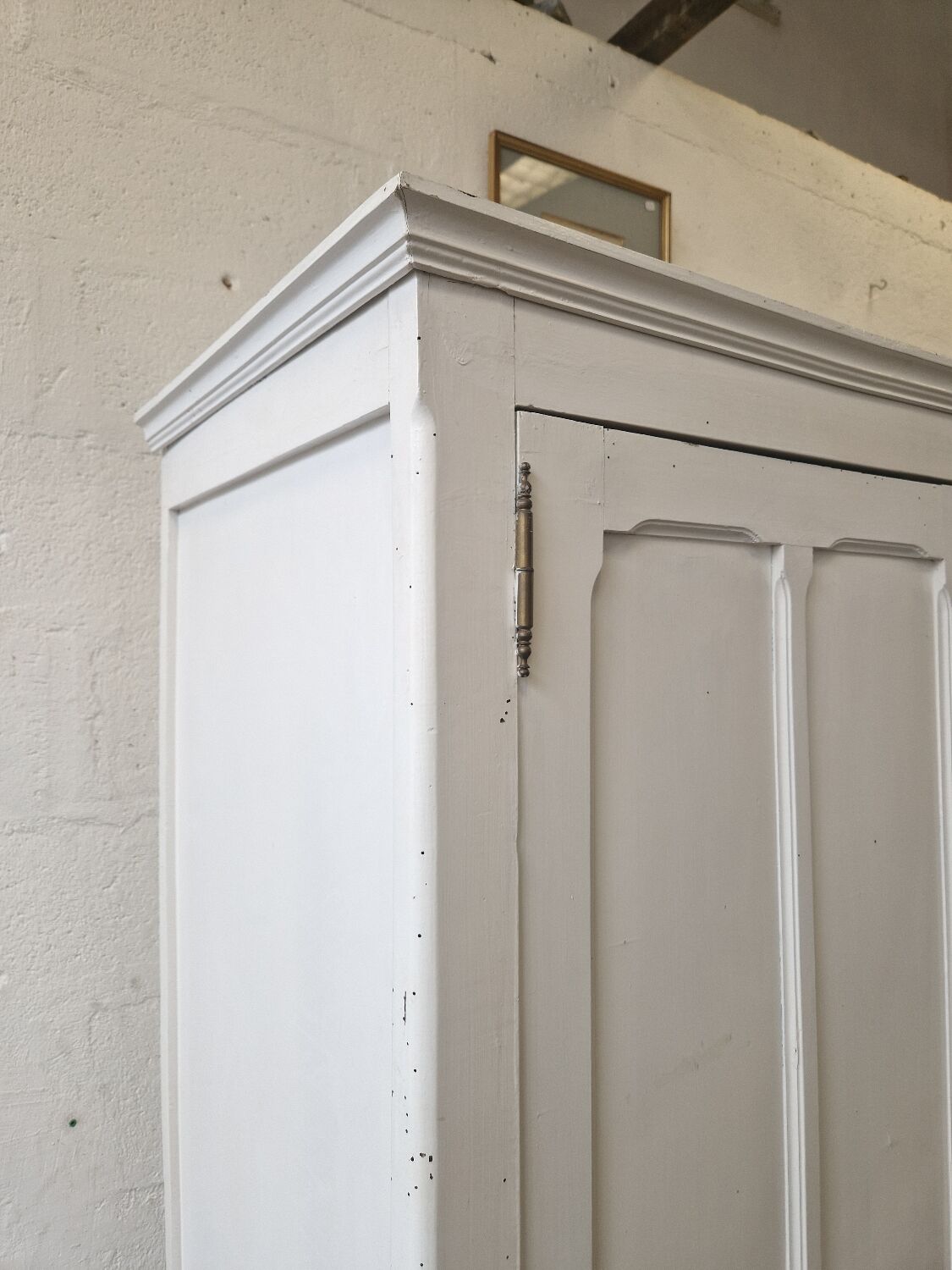 Parisian cabinet