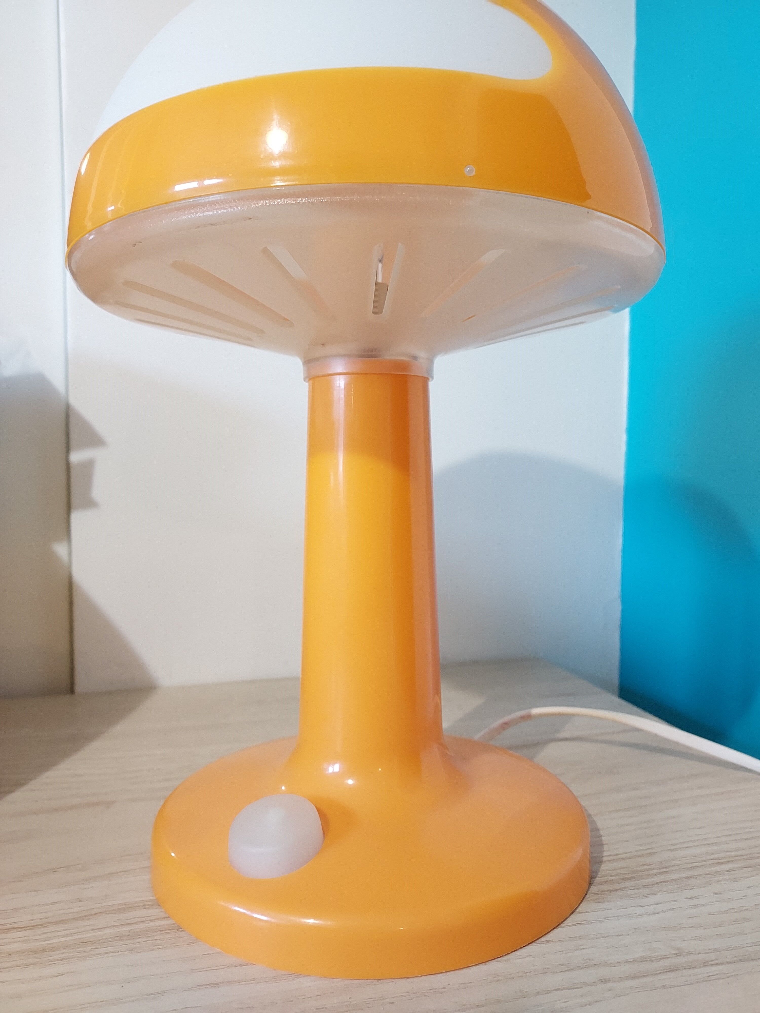 Orange ikea Skojig lamp