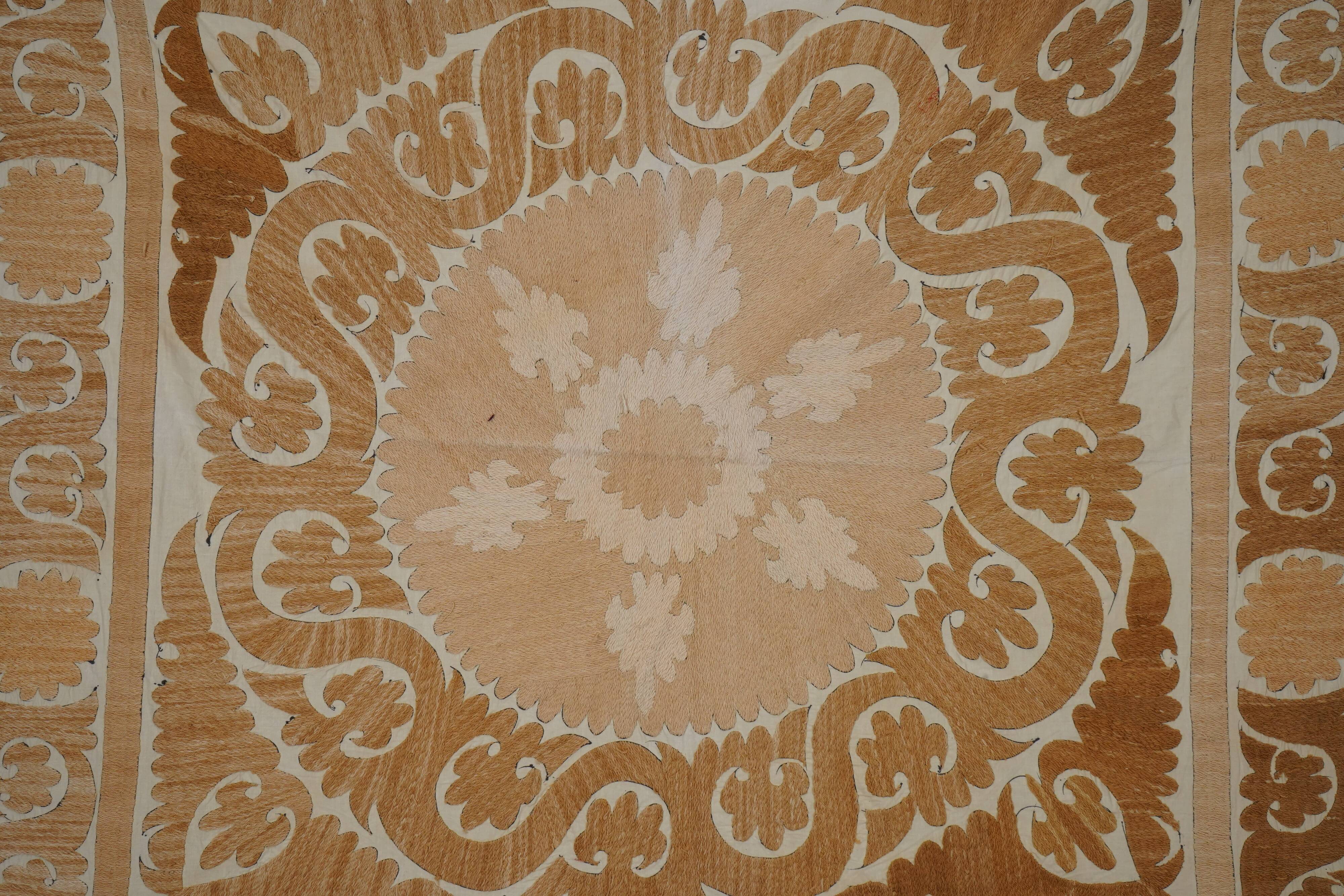 Vintage Turkish hand-knotted rug 132x138 cm