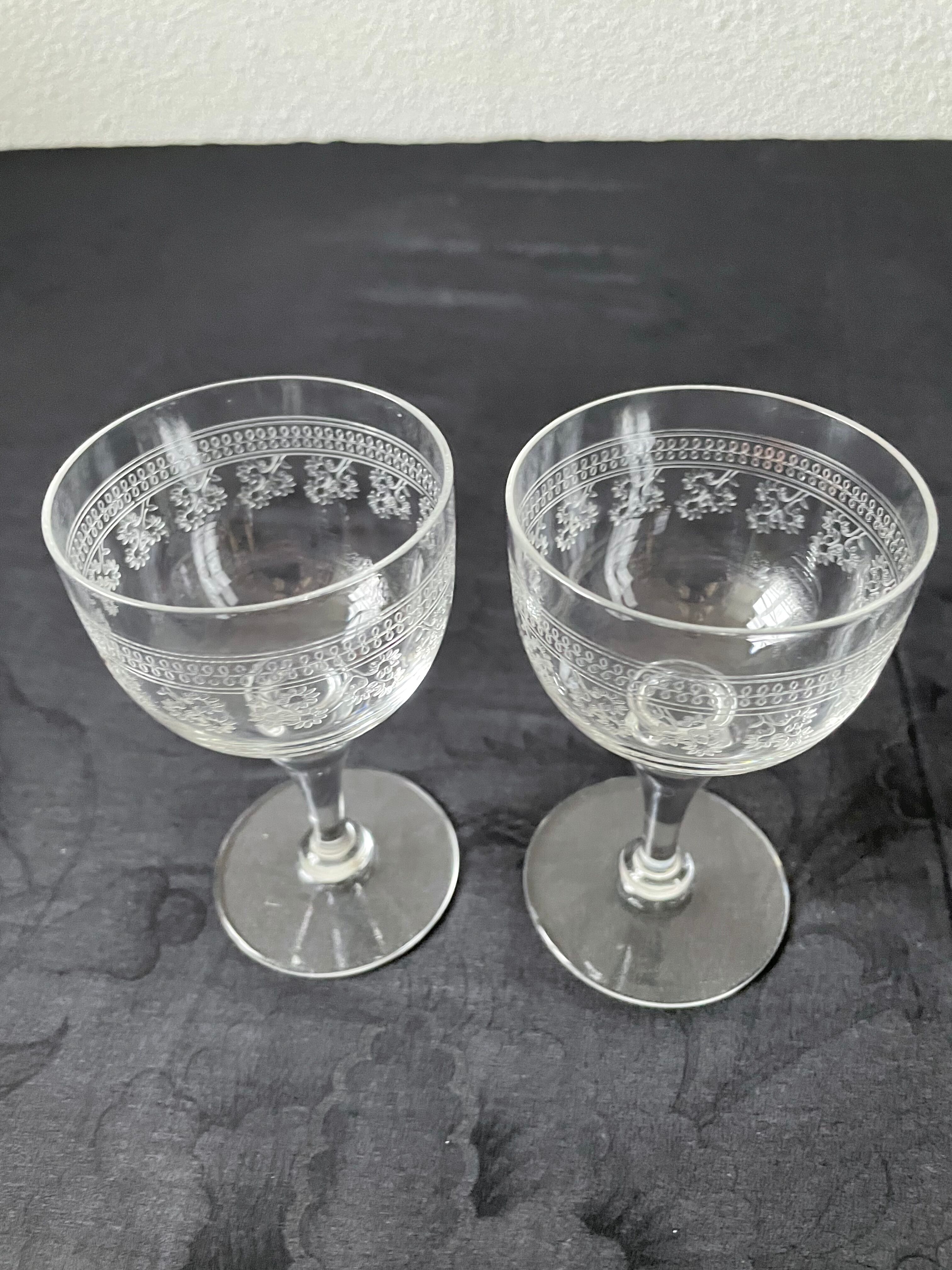 Verres à vin en cristal Baccarat Pompadour