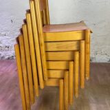 Suite de 6 chaises en bois vintage empilables