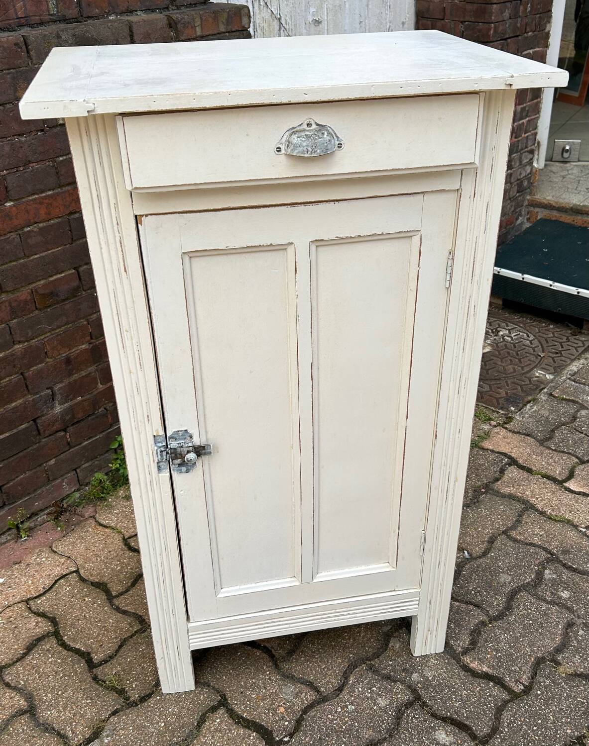 Small Parisian piece of furniture