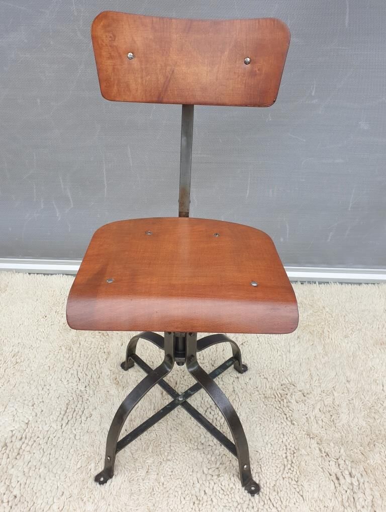 Chaise d'atelier Bienaise