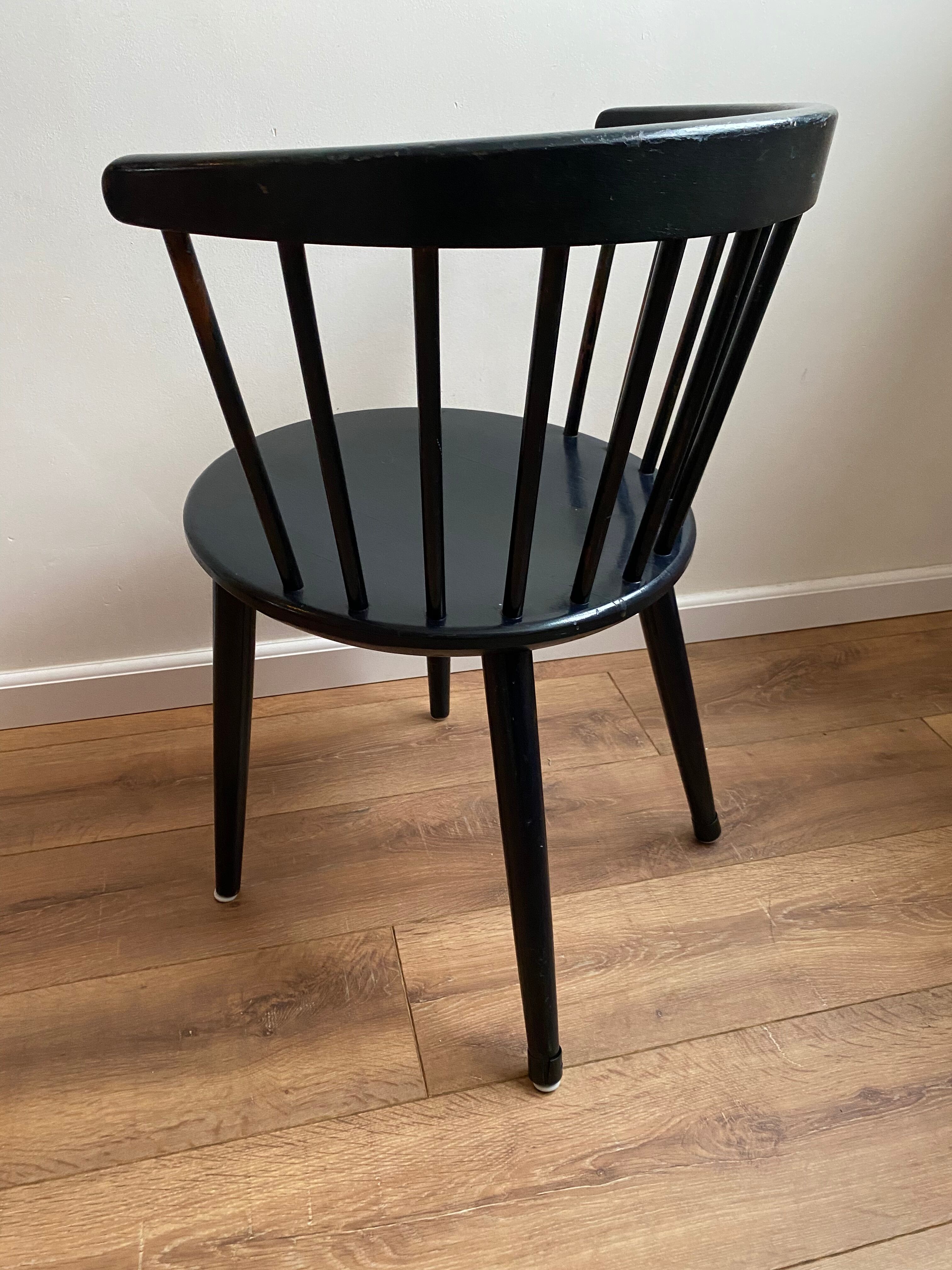 Mid-Century Scandinavian Spindle Back Side Chair from Nesto, 1960s