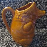 Vintage pitcher Pig slip from Onnaing