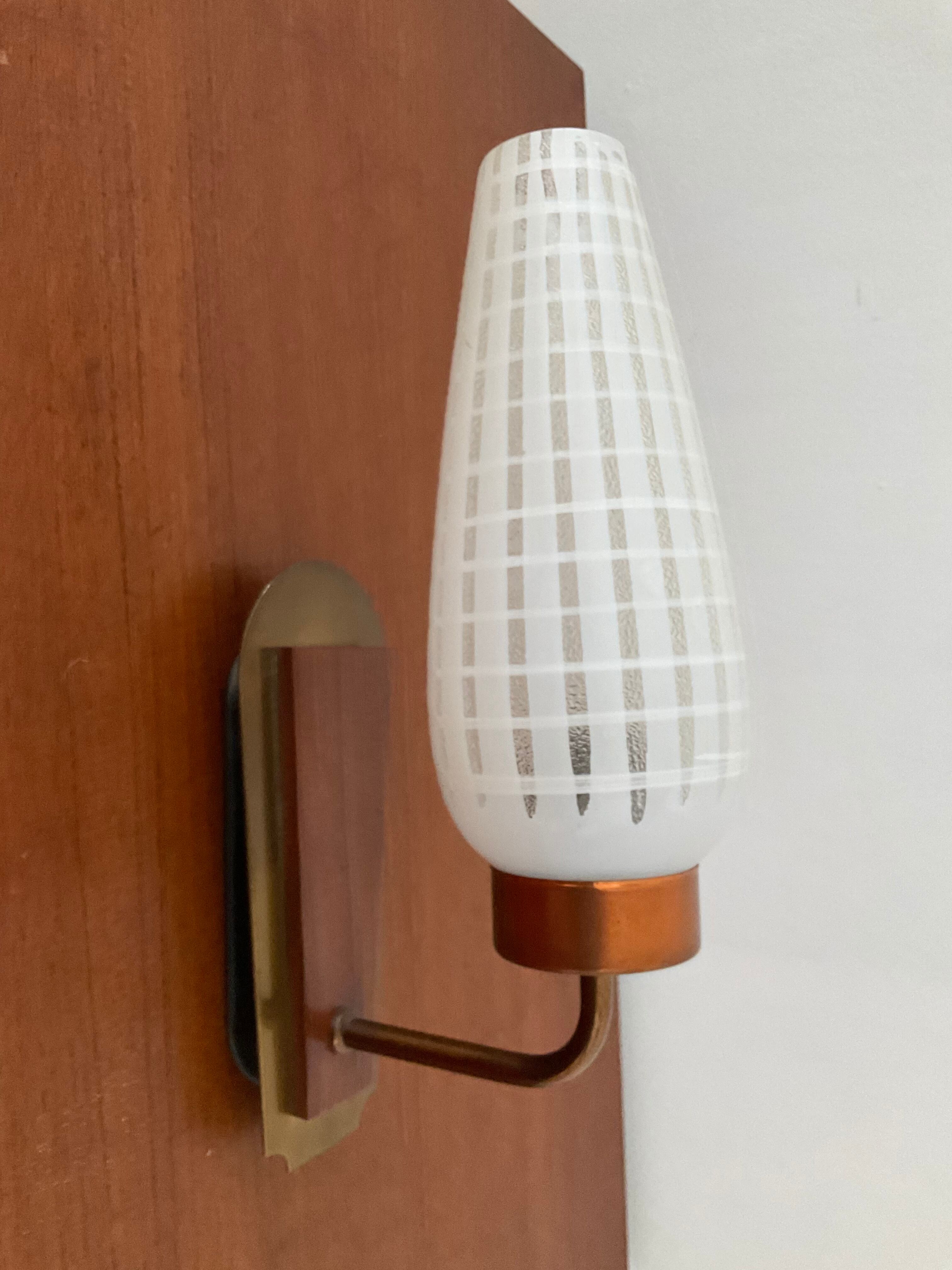Scandinavian wall lamp in teak, brass and opaline from the 60s