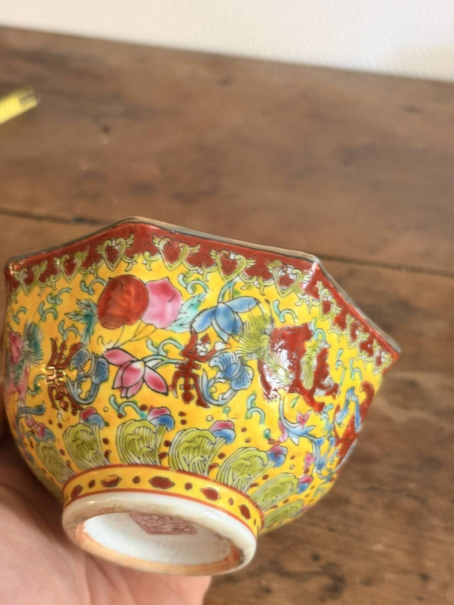 Porcelain Bowls Yellow Family Wancai Chinese Lions Shi Mun Shou Jingdezhen