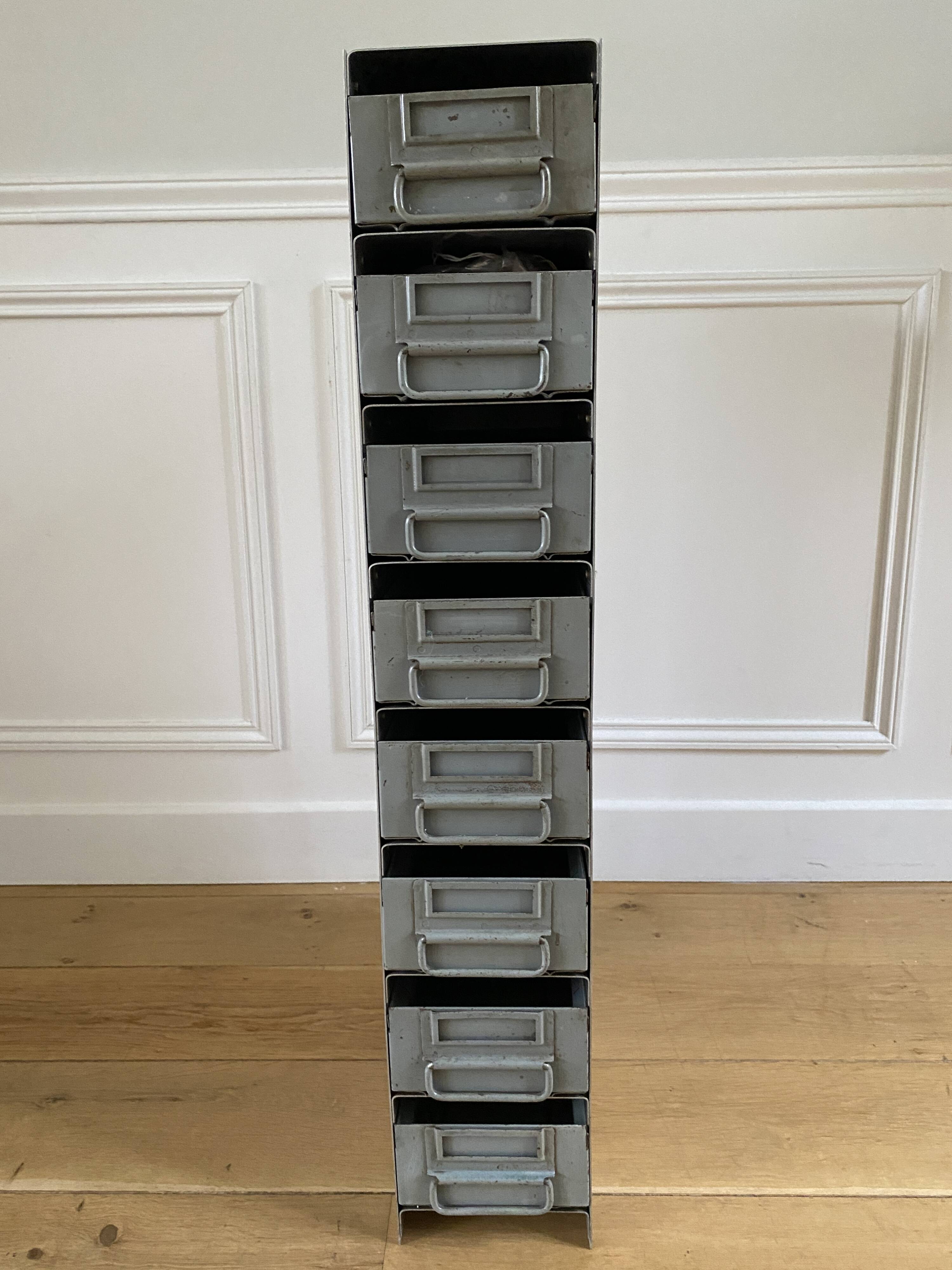 Meuble d'atelier en métal pour outils visserie 8 tiroirs vintage