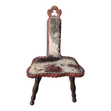 Brutalist tripod chair in wood and vintage leather