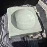 Vide-poche carré Virebent en porcelaine blanche, France années 1970