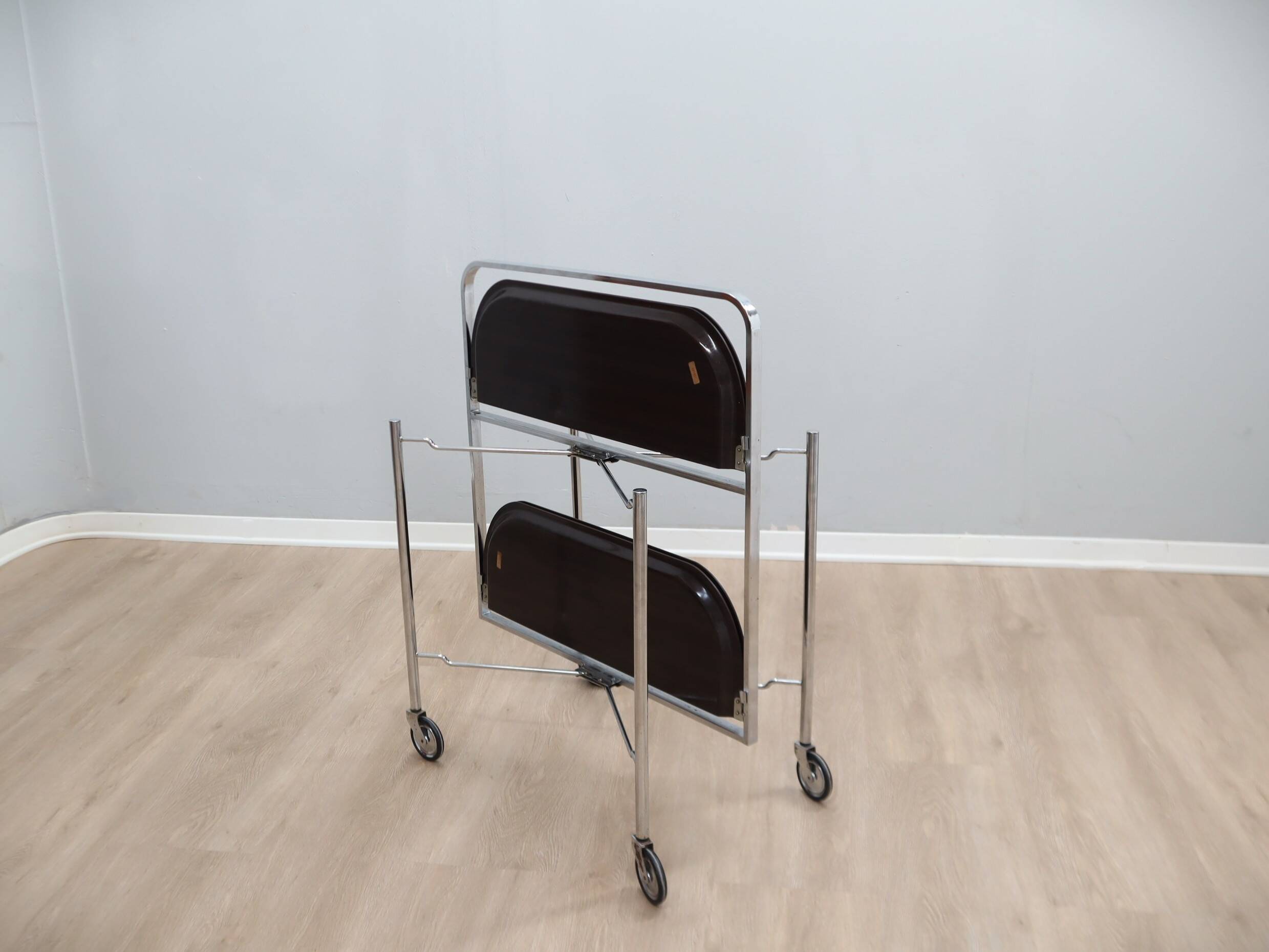 Vintage foldable serving trolley / bar cart design 1960s