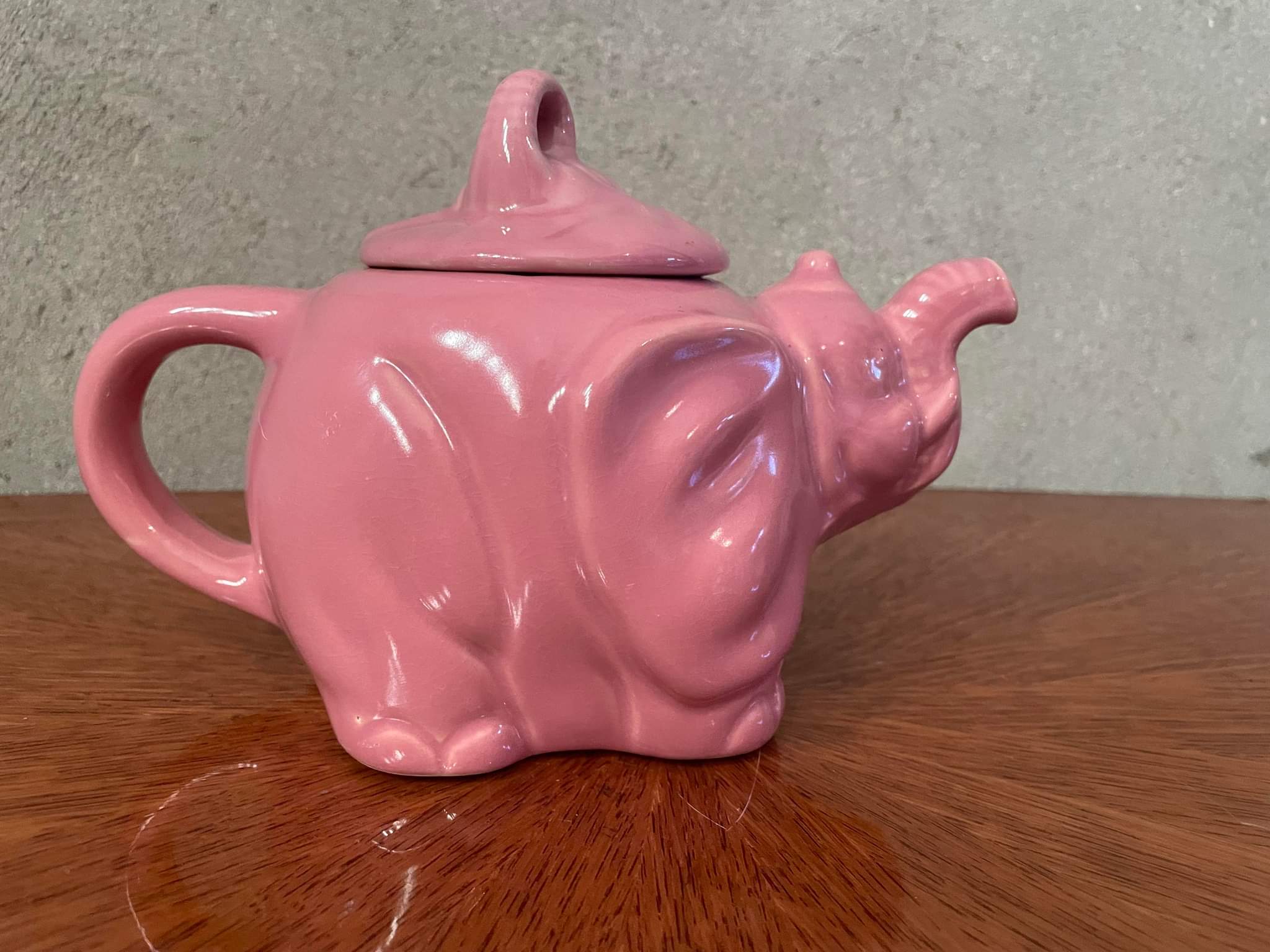 Pink vintage elephant teapot
