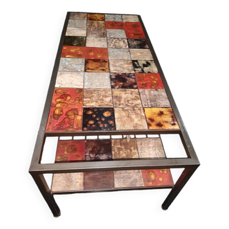 Ceramic coffee table