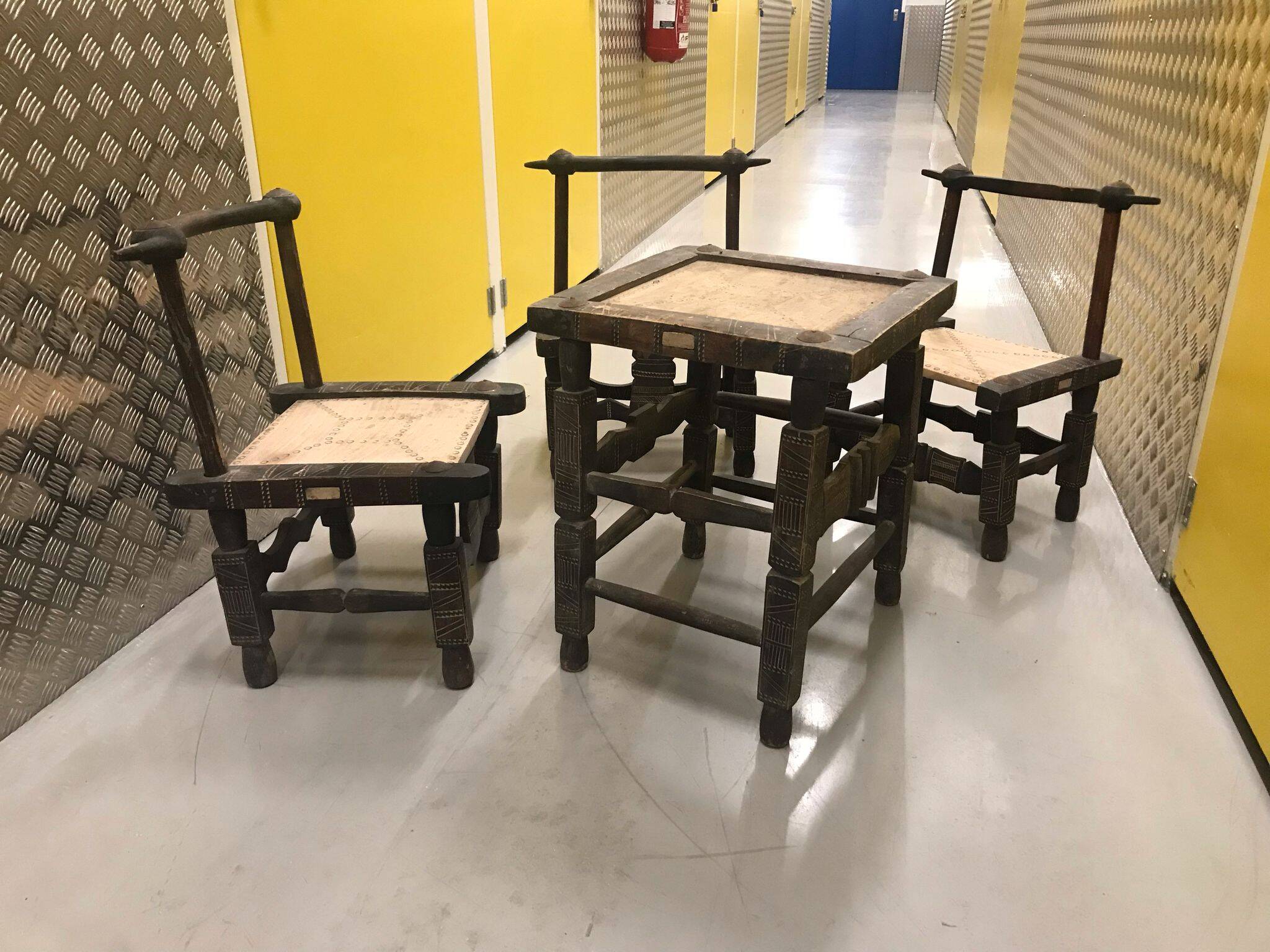 Table and 3 small African chairs set