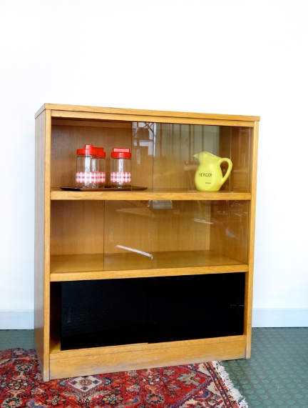 Showcase shelf low 50 60 years