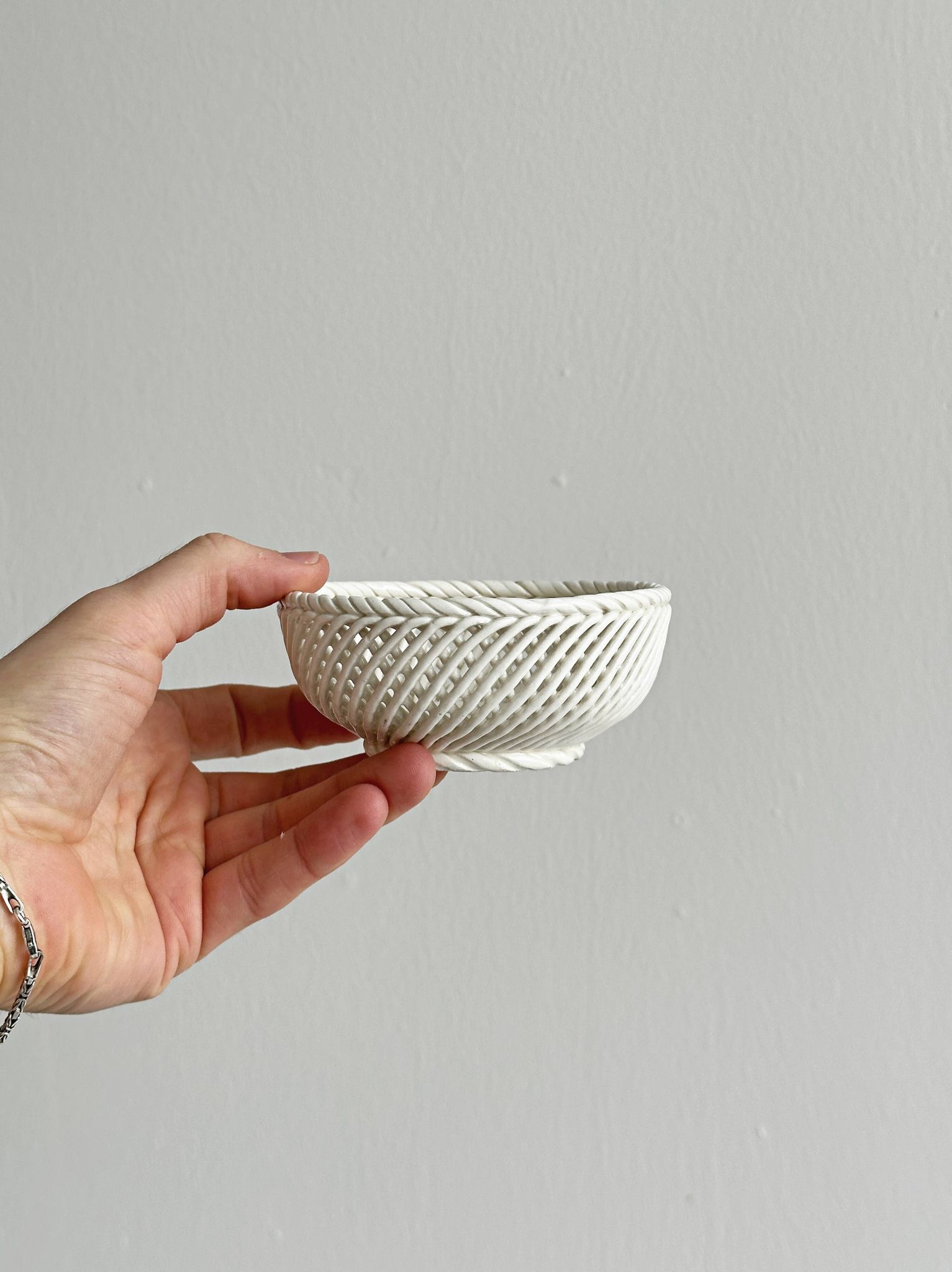 Coupelle en porcelaine torsadée italienne