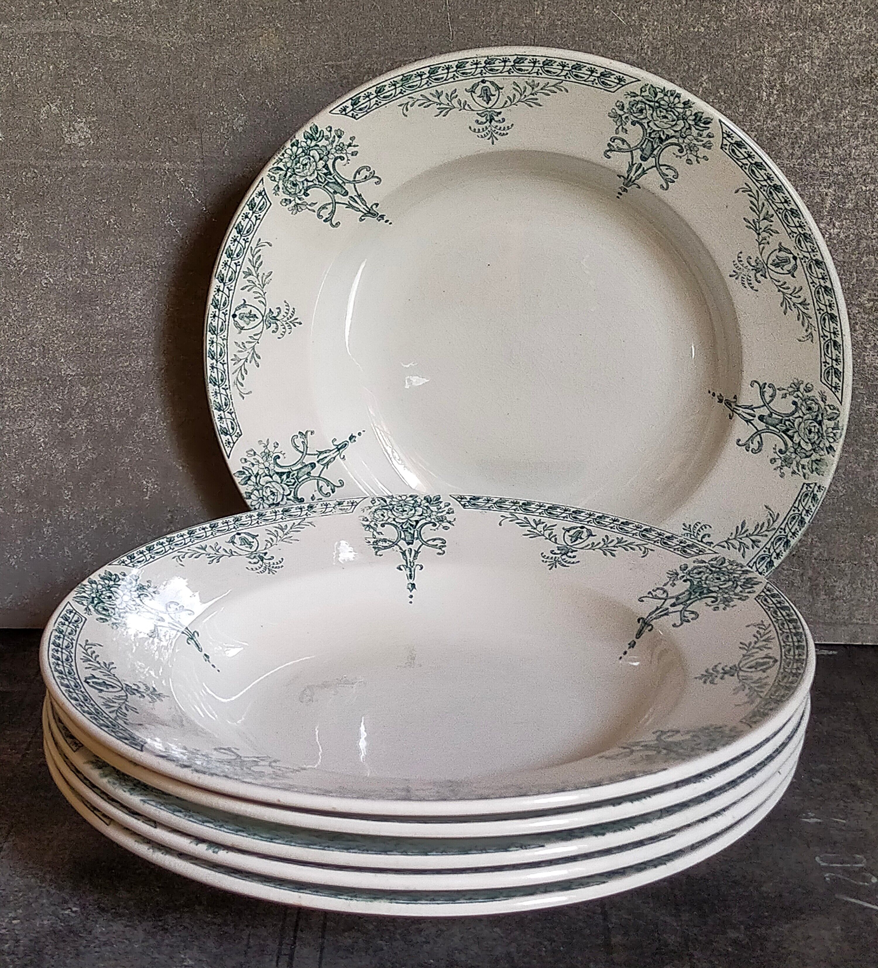 Six iron earth plates from Lunéville model LUGANO old old