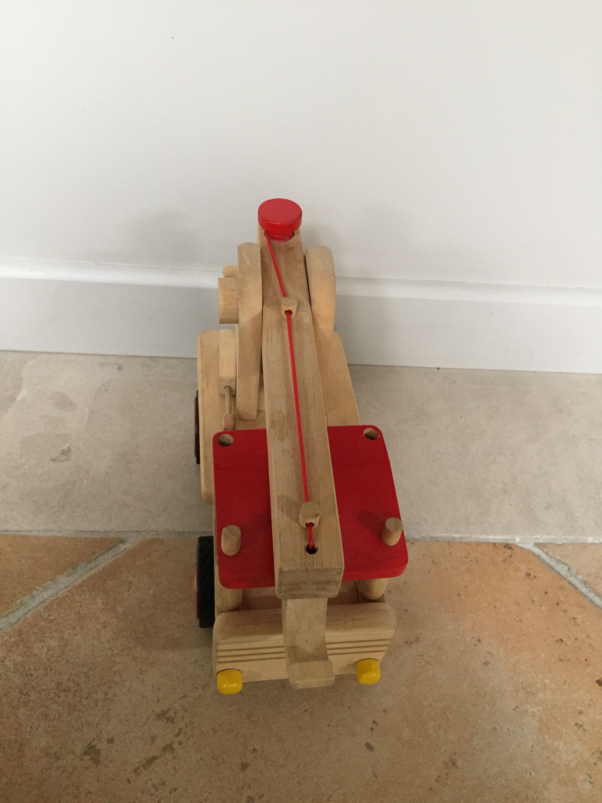 Truck solid wooden crane with lift arm