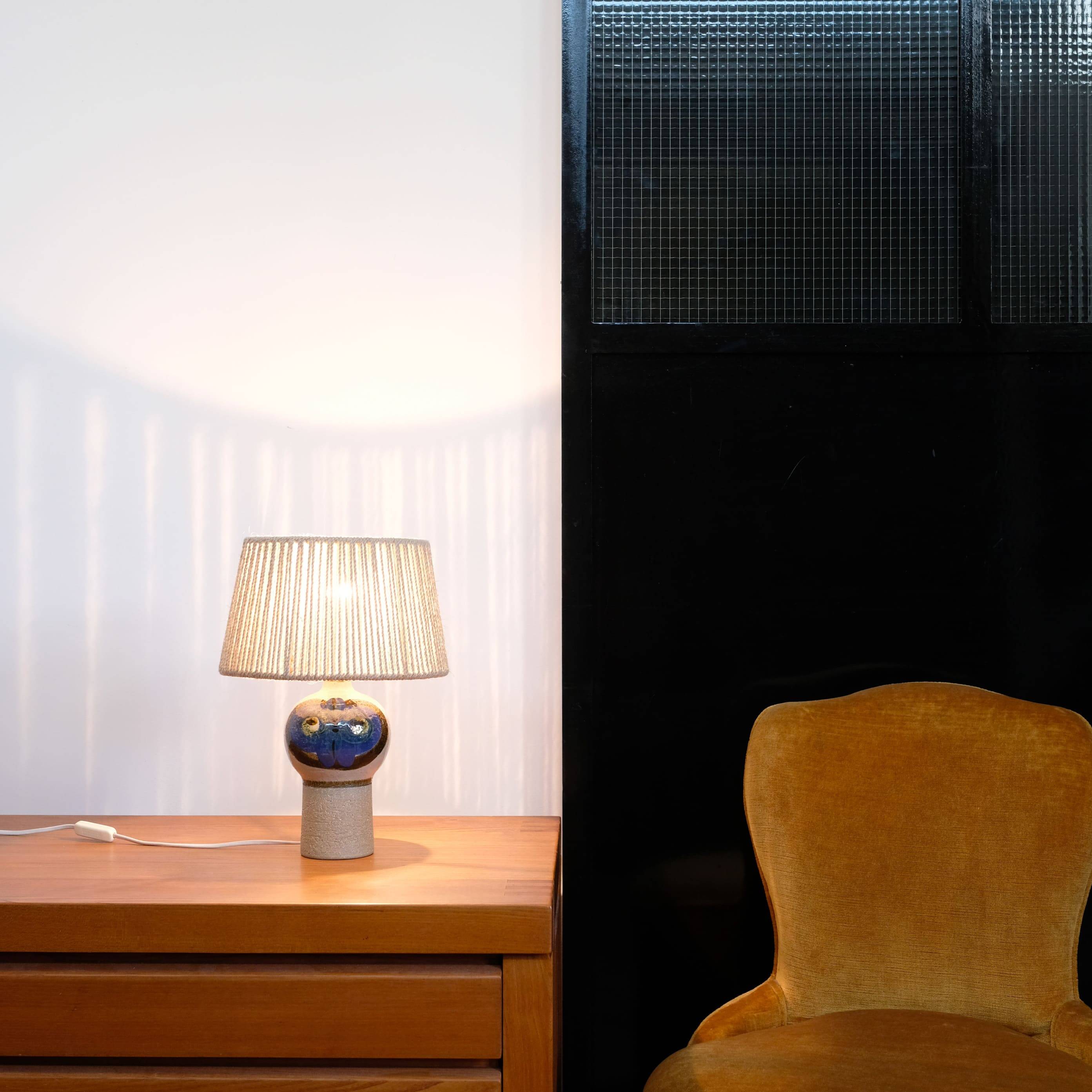 Noomi Backhausen pour Søholm Stentøj, petite lampe de table, 1960s.
