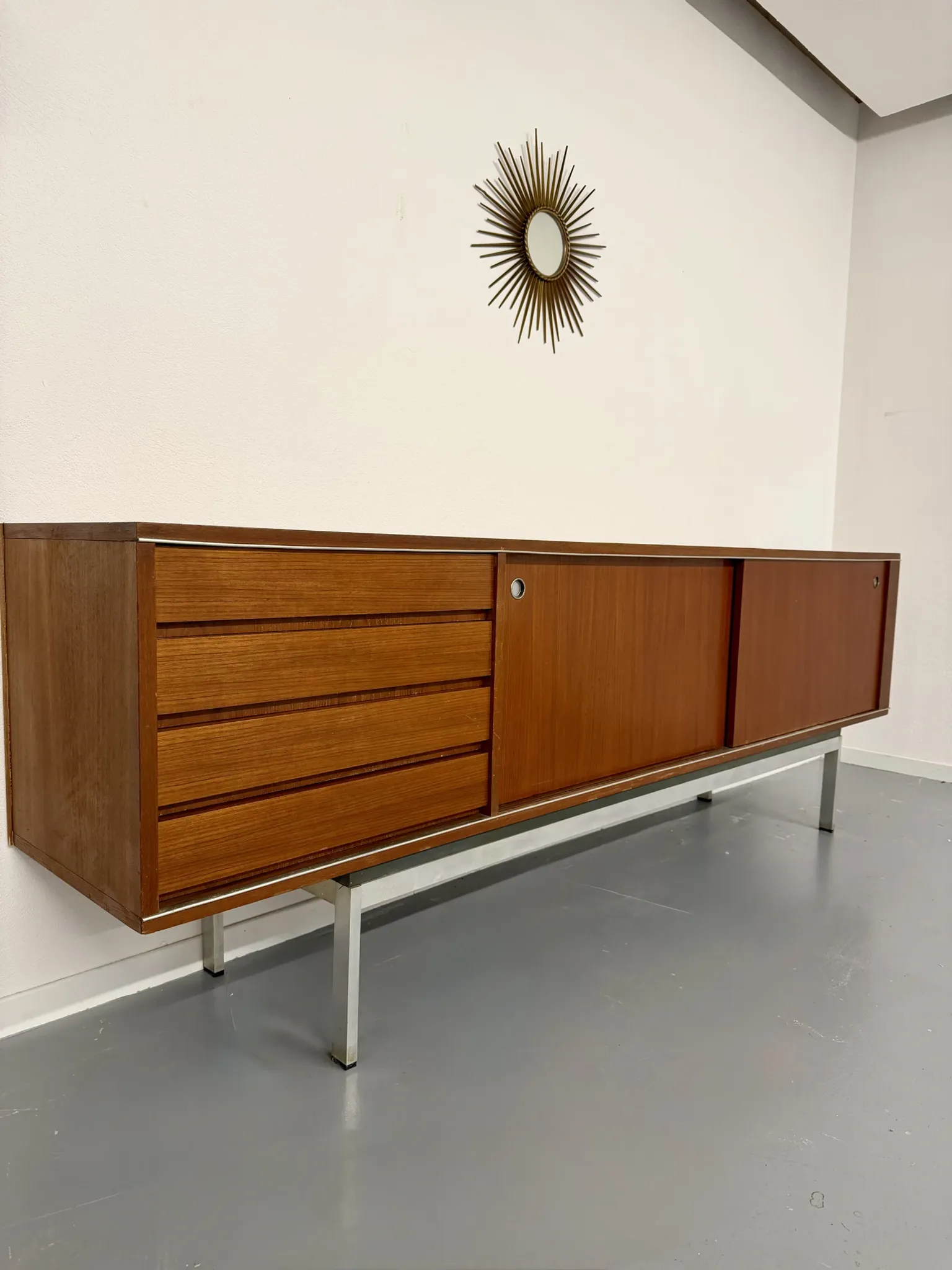 Large sideboard 1960s design Pieter De Bruyne V-Form vintage