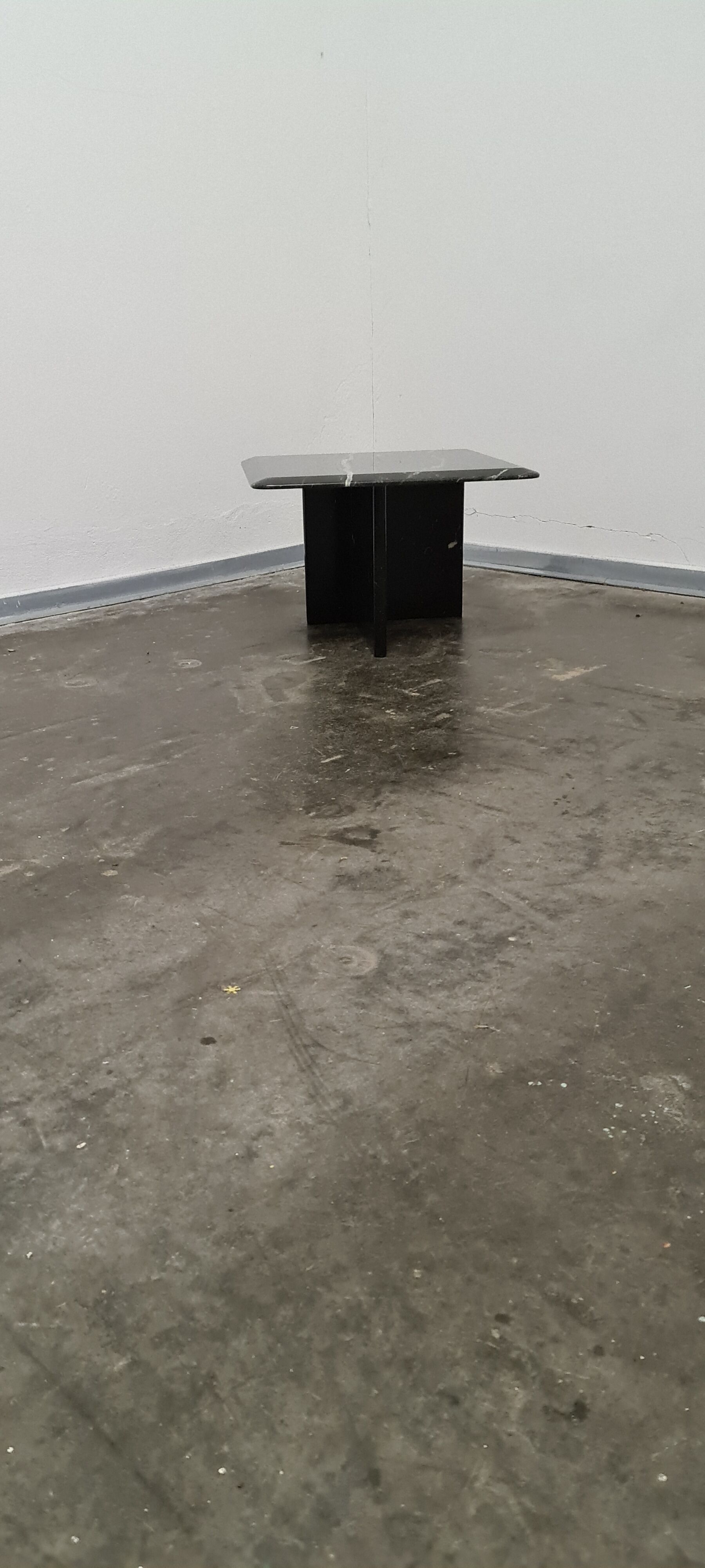 Vintage Black marbel side tabel