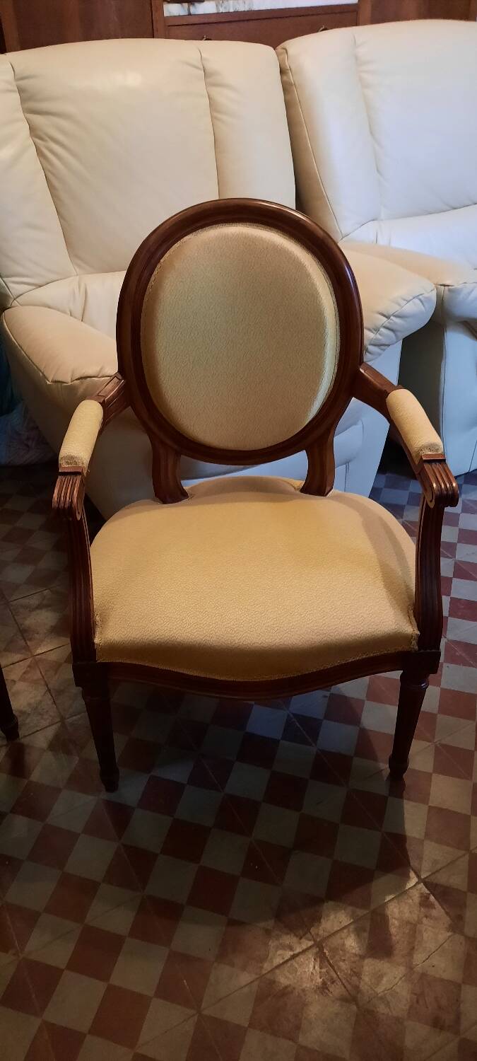 Paire de fauteuils style louis XVI