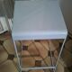 Tabouret minimaliste en acier