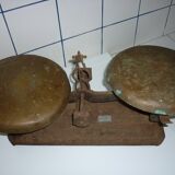 Old trade scale force 15kg