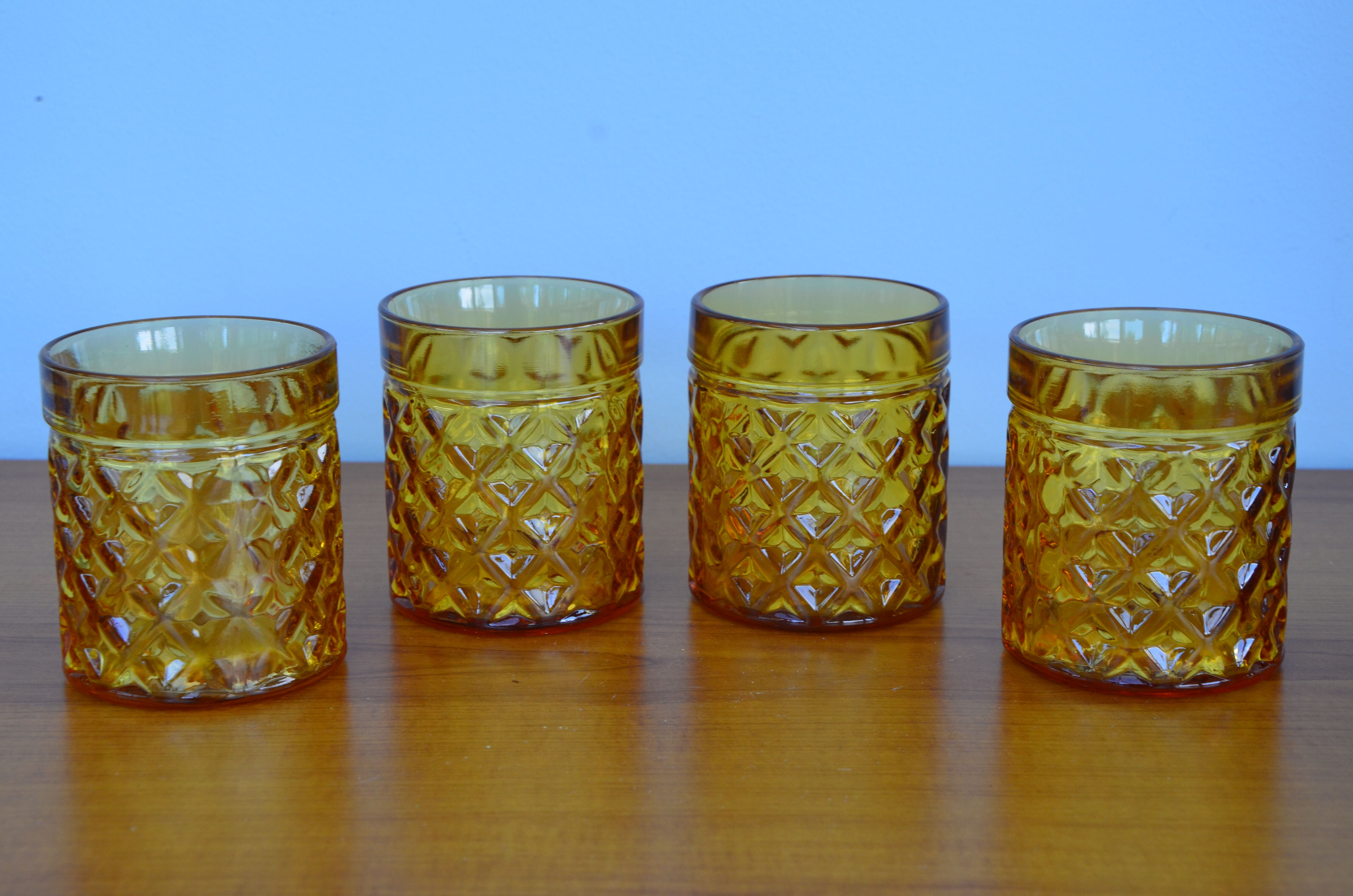 Set of 4 Pernod amber glasses