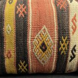 Coussin rayé fait main