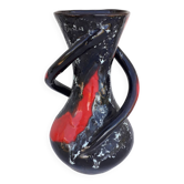 Vase rouge et noir