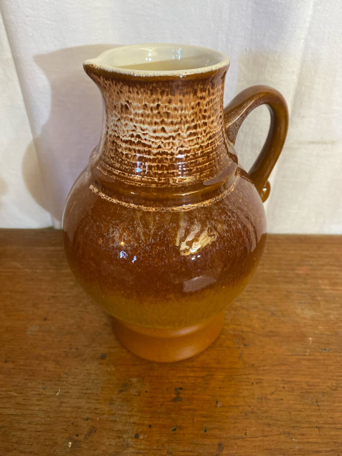 Ancien Pichet ACC OLAY En Céramique Beige Clair - Vintage France - Avec Anse