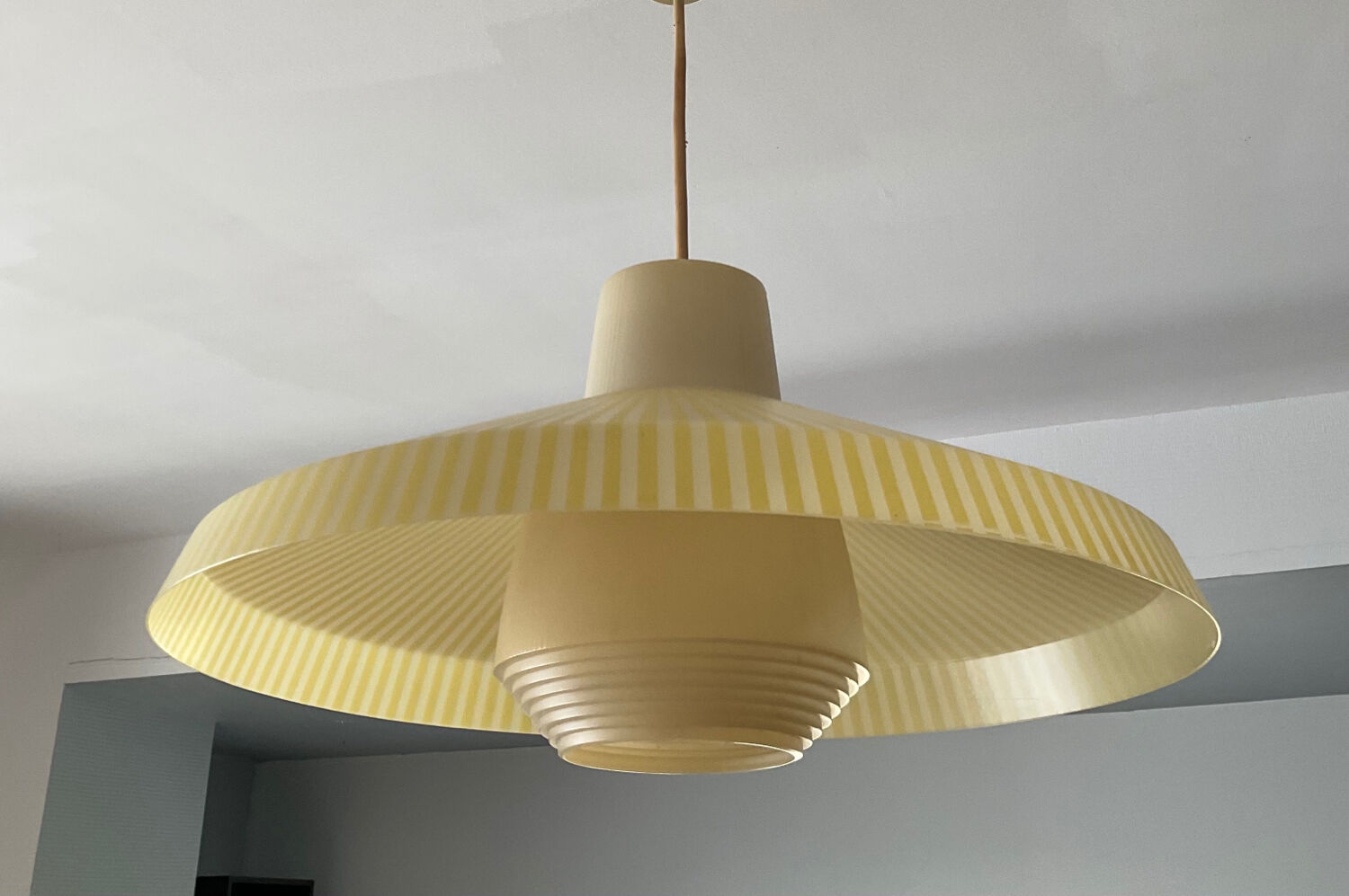Saucer pendant light from the 60s and 70s