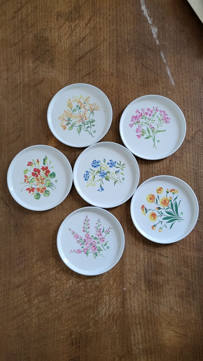 6 flower coasters