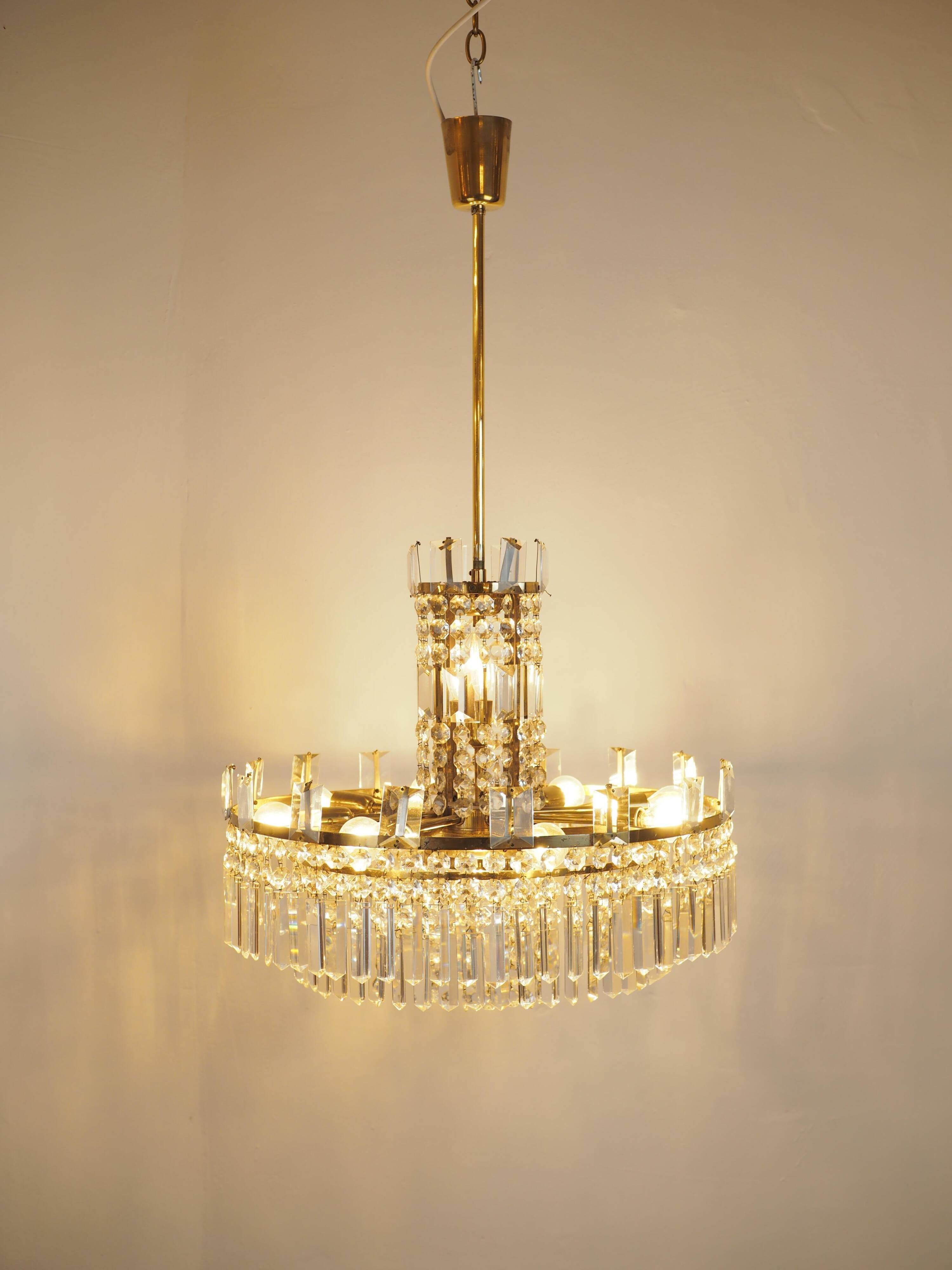 Mid-century crystal chandelier "Model F 518" by Bakalowits & Söhne