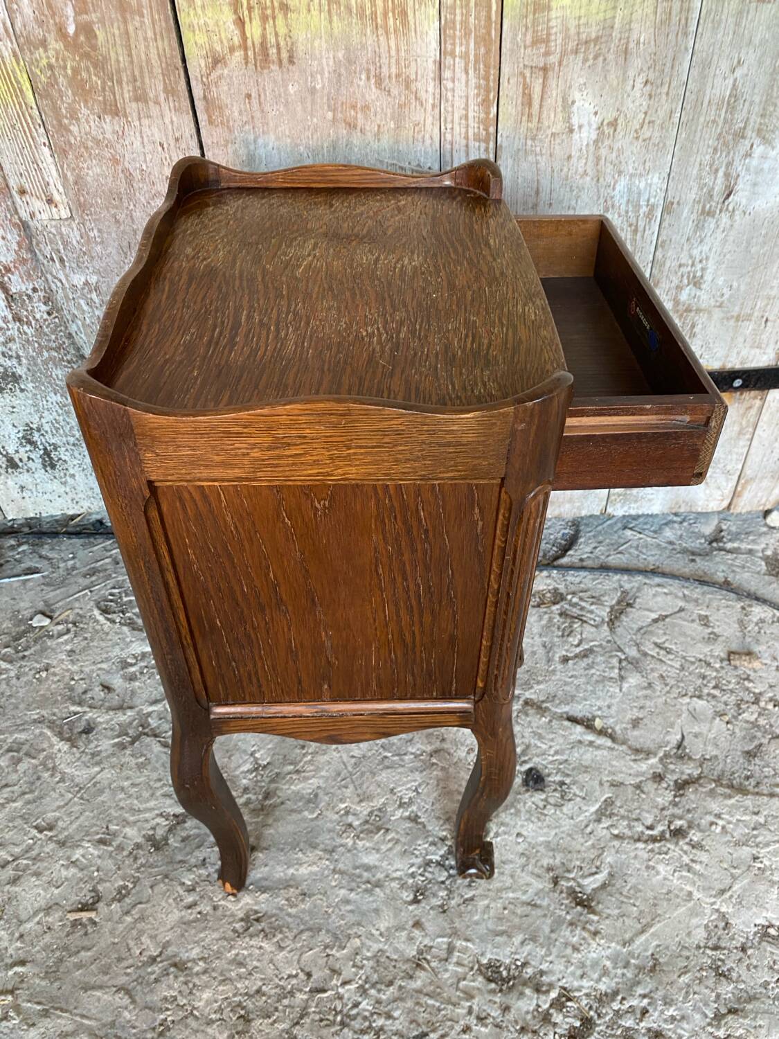 Chevet, table de nuit 1 tiroir, 1 étagère en bois de style Louis XV par Riskoff