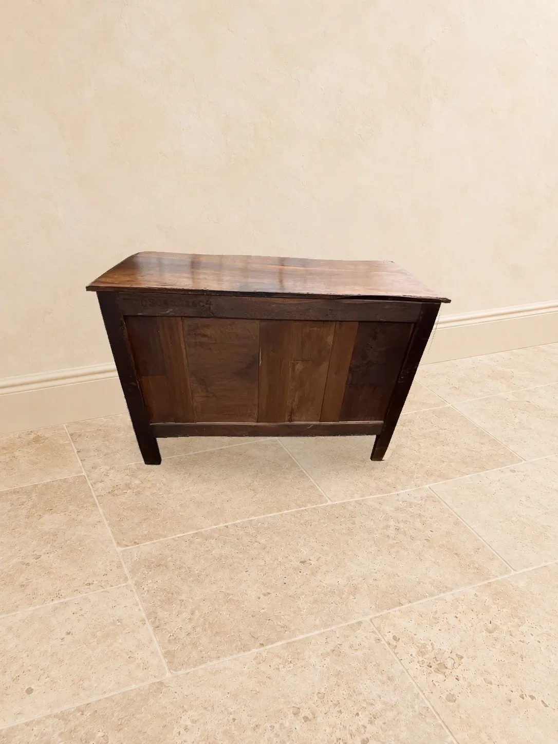 Louis XV walnut commode, 18th century