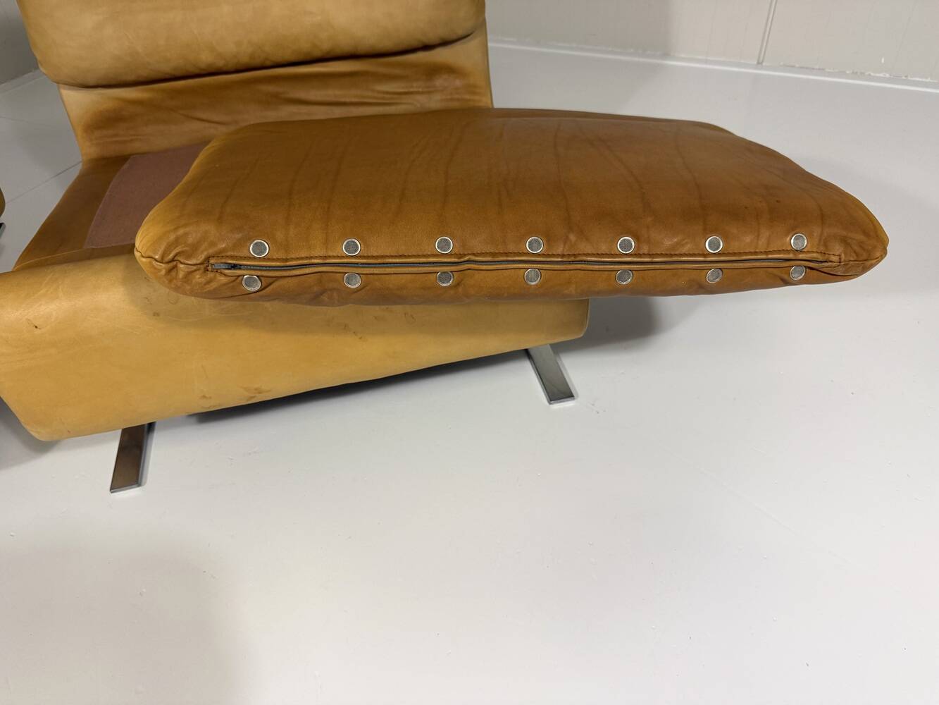 Special lounge chairs chrome & leather 1960’s
