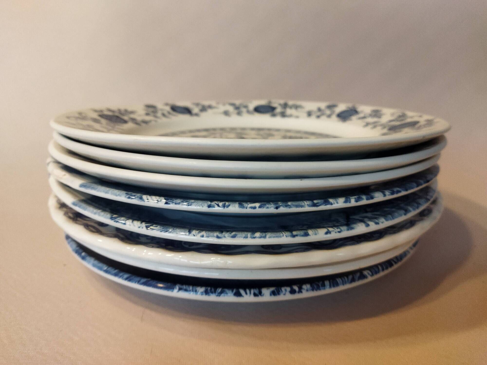 8 blue & white dinner plates (Royal Tudor Gien Lunéville Ceraminter)