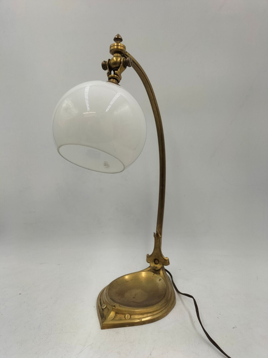 Art Nouveau bedside lamp