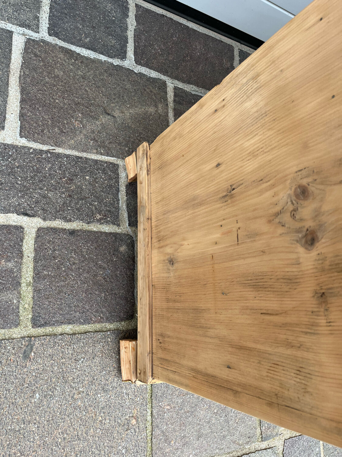 Parisian chest of drawers