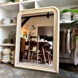 Classic mirror in carved and ecru beaded wood