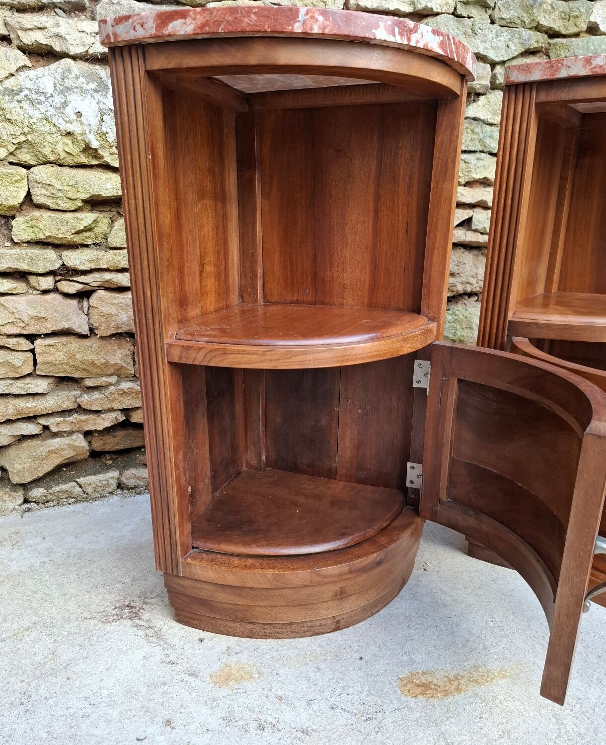 Corner bedside tables, in walnut