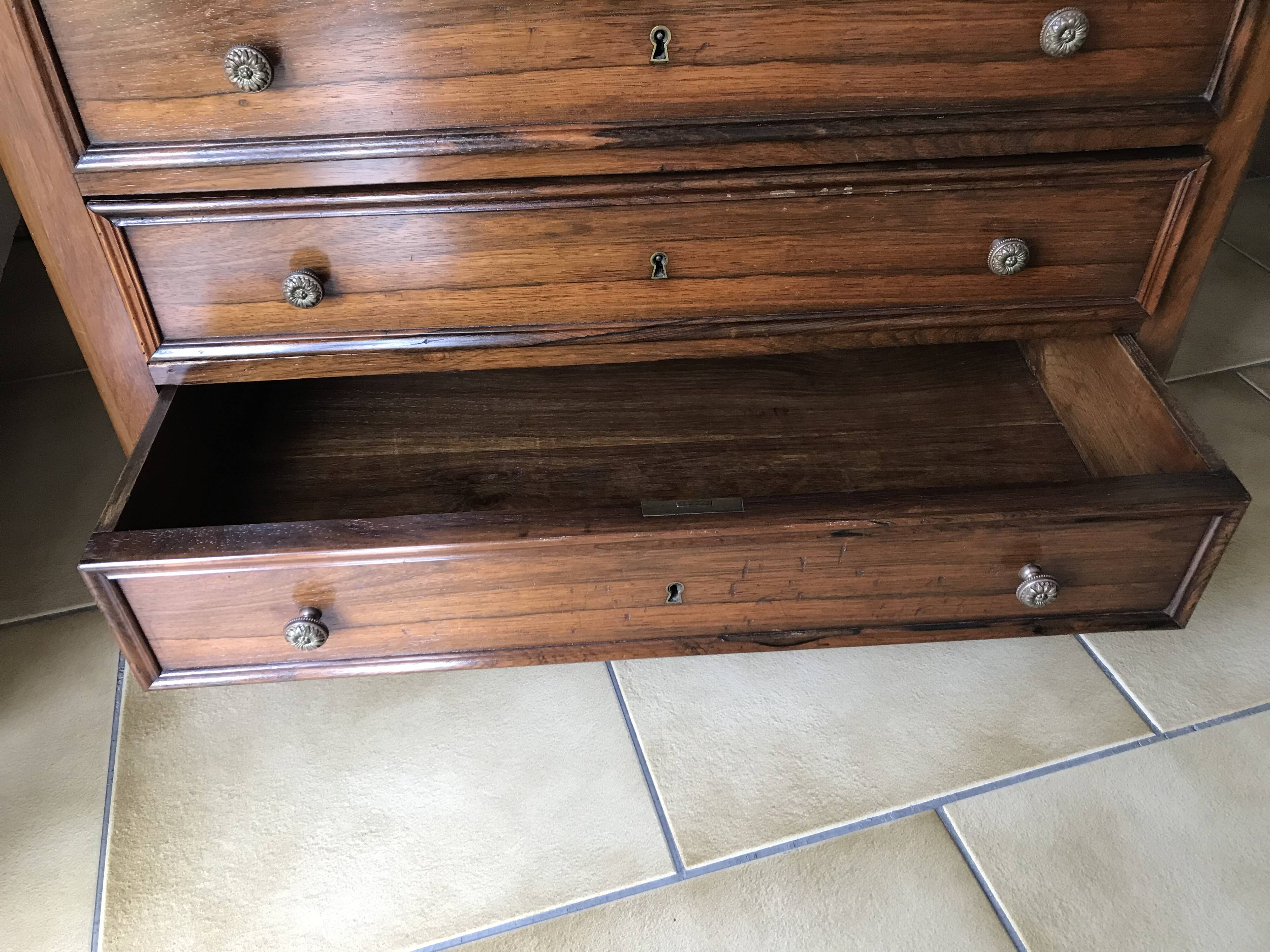 Small chest of drawers from the end of the 19th century