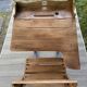 Pupitre d'écolier avec assise réglable en hauteur