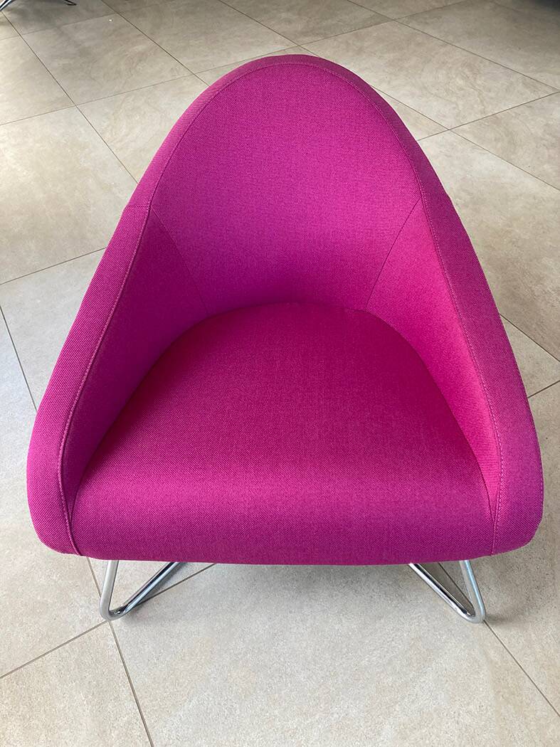Fauteuil design tissu rose